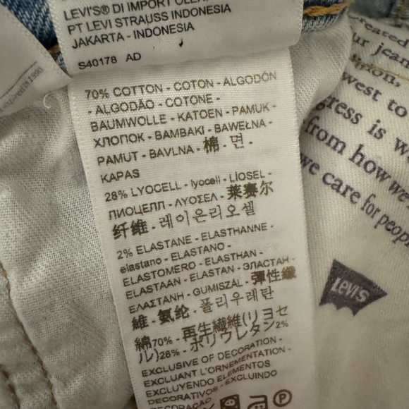 Levi's 511 Slim Tapered Men's 30x32 Distressed Denim - Picture 6 of 6